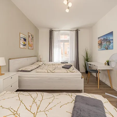 Lv 6-zimmer-apartment, 177 Qm, Balkon, Hbf Apartment Halle (Saale)
