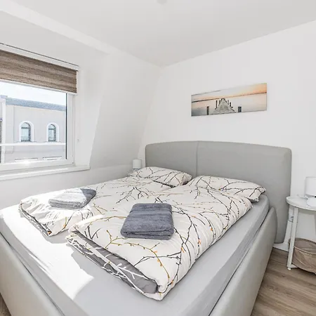 Lv 6-zimmer-apartment, 177 Qm, Balkon, Hbf