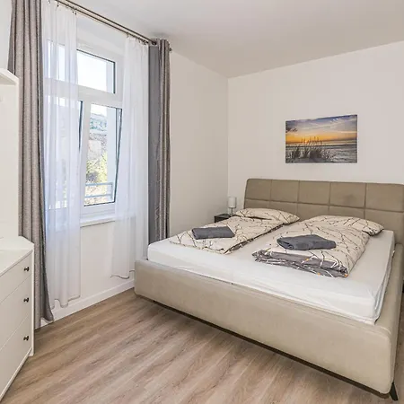 Lv 6-zimmer-apartment, 177 Qm, Balkon, Hbf